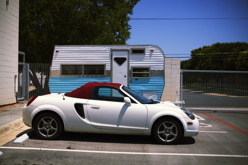Illustration for article titled How do you sell a unicorn car?